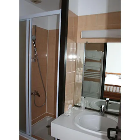 Le Fair Play Szálloda Léon